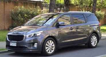 KIA GRAND CARNIVAL 3.3 EX 2016