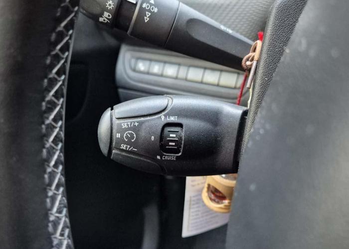 PEUGEOT 2008 ALLURE 1.2 AUT 2016