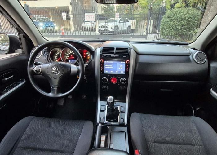 SUZUKI GRAND NOMADE 2.4 GLX 4X4