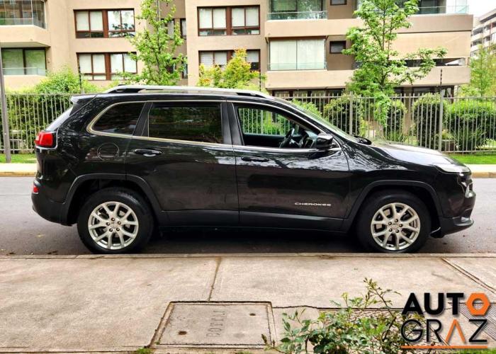 JEEP CHEROKEE LONGITUDE 2016