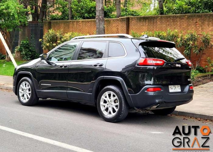 JEEP CHEROKEE LONGITUDE 2016