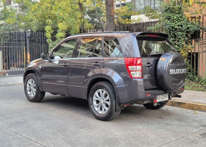 SUZUKI GRAND NOMADE 2.4 GLX 4X4