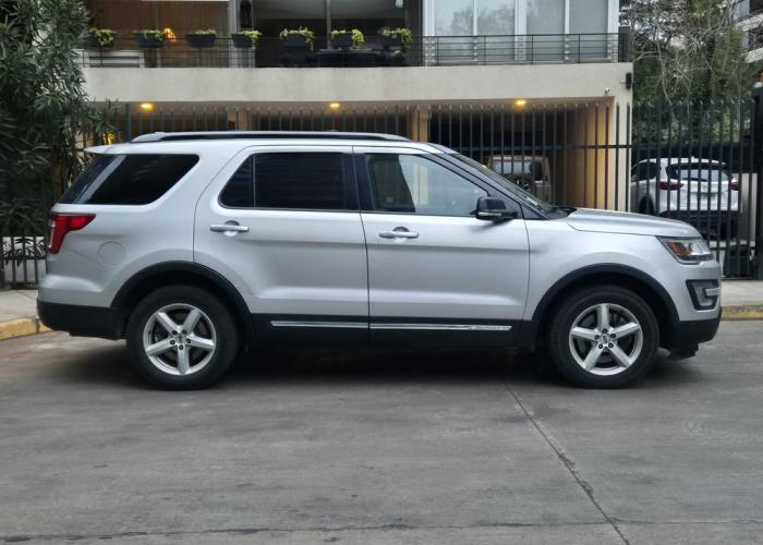 FORD EXPLORER XLT 4x4 2017