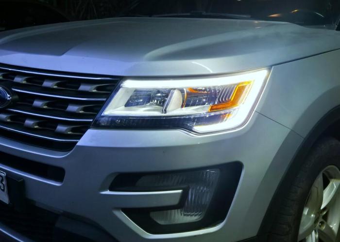 FORD EXPLORER XLT 4x4 2017