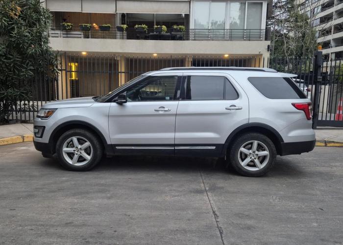 FORD EXPLORER XLT 4x4 2017
